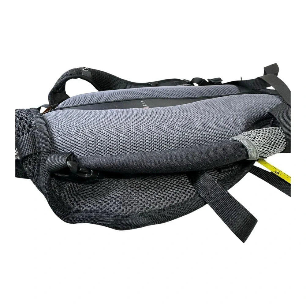 Jack Wolfskin Velocity 12 Litre Backpack Rucksack Black Air Control System Bike